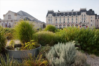 Cabourg, Place Du Casino Et Grand Hôtel