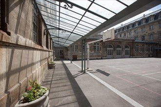 Lycée Jacques Decour, Paris