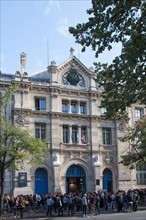 Lycée Voltaire, Paris