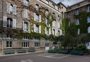 Lycée Victor Hugo, Paris