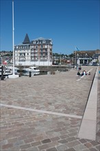 Cote Fleurie, Deauville