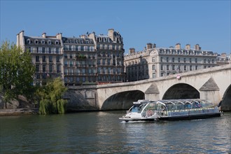 Paris, Seine River