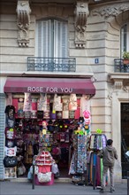 Rue Saint Jacques, Magasin De Souvenirs De Paris