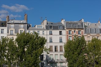 Ile de la Cité, Quai Des Orfevres Depuis Le Quai Des Grands Augustins