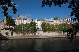 Ile de la Cité, Quai Des Orfevres Depuis Le Quai Des Grands Augustins