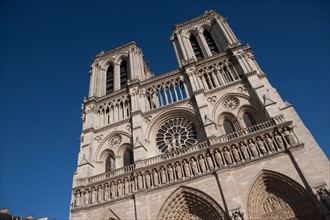 Ile de la Cité, Parvis De Notre Dame
