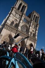 Ile de la Cité, Parvis De Notre Dame