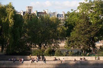 Ile De La Cite,Square Du Vert Galant