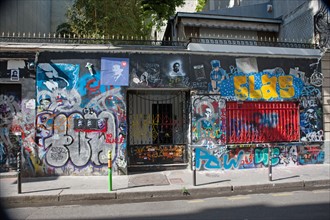 Rue De Verneuil, Ancienne Maison De Serge Gainsbourg