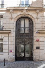11 rue Servandoni, building where Roland Barthes lived
