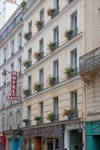 33 rue Delambre, Hôtel Des Bains