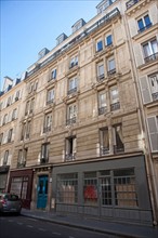 83 rue Dulong Immeuble où vécut Maupassant Au 4e Etage,