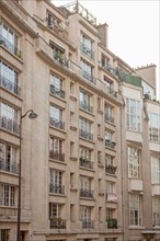8 rue du square Carpeaux, Marcel Ayme vécut au 8e Etage