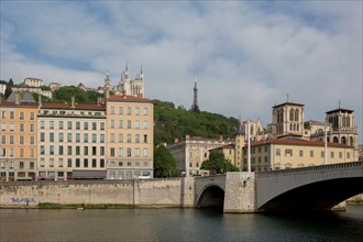 Lyon, Quai Fulchiron et Pont Bonaparte
