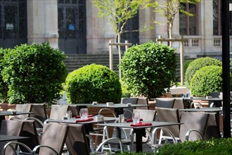 Lyon, terrasse de café Place de la Bourse
