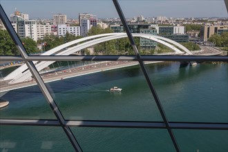 Lyon, Pont Raymond Barre vu depuis le musée des Confluences