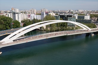 Lyon, Pont Raymond Barre vu depuis le musée des Confluences