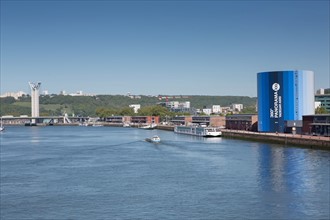 Rouen, Panorama XXL et anciens docks réhabilités