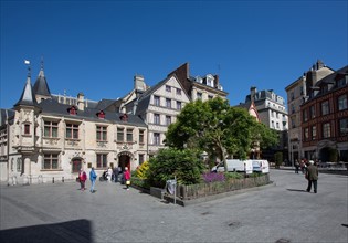 Rouen, Hôtel de Bourgtheroulde
