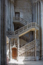 Rouen, Cathédrale Notre-Dame, escalier des libraires