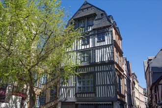 Rouen, Place Barthélémy