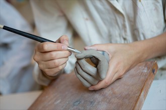 Paris, Atelier Elzevir, carved hand