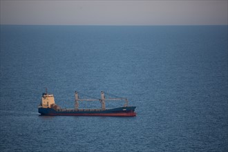 Navire de pêche au large de Fécamp, Seine-Maritime