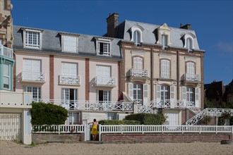 Trouville sur Mer, villas du front de mer