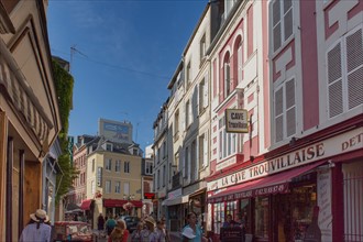 Trouville sur Mer, Rue des Bains