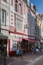 Trouville sur Mer, Rue des Bains