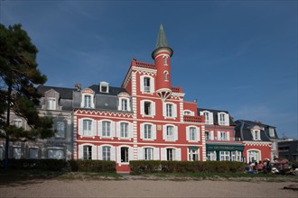 Le Crotoy (Baie de Somme, France), Hôtel Les Tourelles