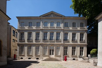 Lyon, Le musée des Tissus et le musée des Arts décoratifs, Rue de la Charité