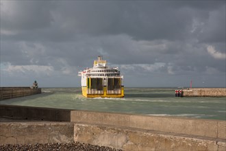 Dieppe, ferry Seven Sisters de Transmanche Ferries
