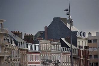 Dieppe, immeubles et hôtels du Boulevard de Verdun par tempête