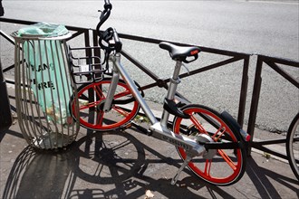 Paris, vélo en libre service Mobike