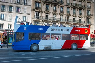 Paris, bus touristique Open Tour