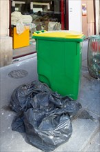 Paris, recycling bin (yellow)