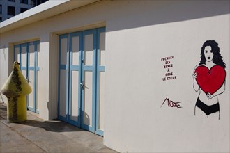 Trouville-sur-Mer (Calvados), graffiti by Miss Tic