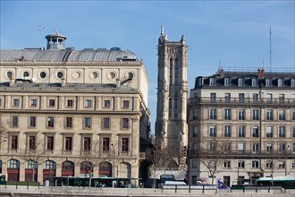 Paris, Quai de Gesvres and Saint-Jacques Tower