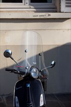 Paris, scooter