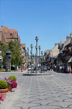 Deauville, rue Robert Fossorier and rue Eugène Coals