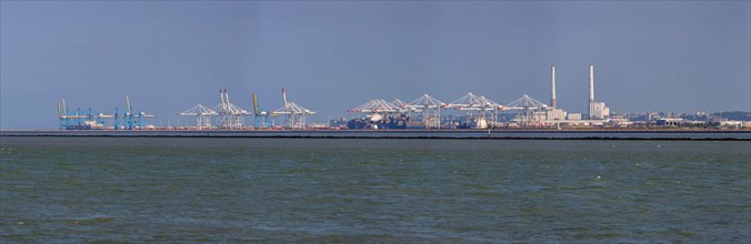 Le Havre harbour