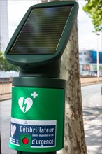 Emergency street defibrillator