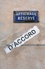 Paris, plaque "Affichage réservé"