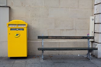 Paris, letterbox
