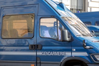 Paris, véhicules de Gendarmerie