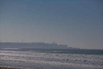 Biville (Manche), vue sur la centrale nucléaire de Flamanville