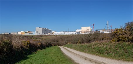 La Hague, Beaumont-Hague (Manche), centrale de retraitement des déchets nucléaires de La Hague (Cogema)