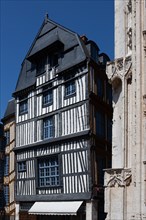 Rouen (Seine Maritime), maison à pans de bois de la place Barthélémy