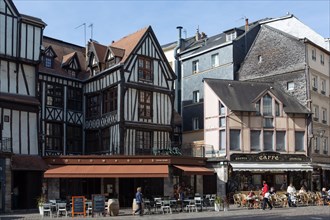 Rouen (Seine Maritime), place Barthélémy